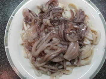 Rezept: Spaghettini mit frischen Tintenfischen Bild Nr. 5 Spaghettini mit frischen Tintenfischen - Rezept - Bild Nr. 5