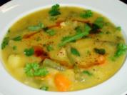 Einfache Gemüsesuppe mit frischen Kräuten - Rezept
