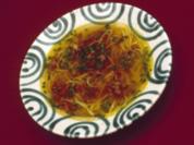 Rindsuppe mit Nudeln und Schnittlauch (Christine Schuberth) - Rezept