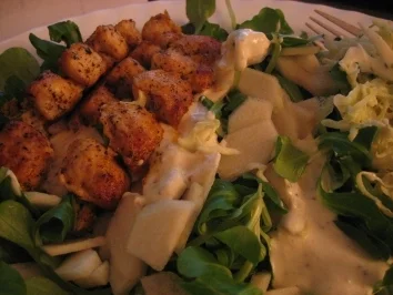 Feldsalat mit Birne und Huhn - Rezept