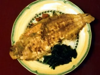 Seezunge mit Tomaten-Kapern-Buttersoße und Spinat (Toni Polster) - Rezept