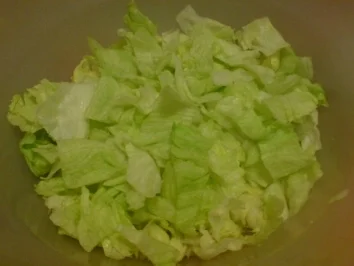 Bunter Salat mit Putenbruststreifen - Rezept