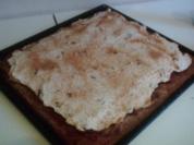 Kirschkuchen unter Zimt-Sahnehaube - Rezept