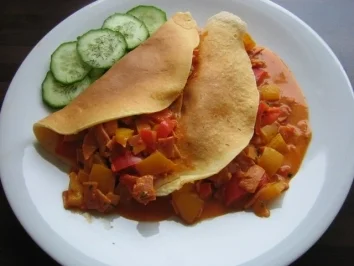 Rezept: Eierkuchen mit Paprika-Schinken Füllung Eierkuchen mit Paprika-Schinken Füllung - Rezept