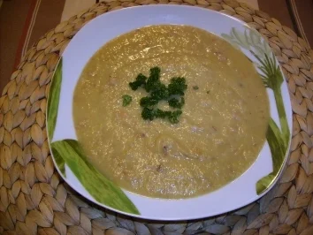 Feine Kartoffelsuppe mit Kochschinkenwürfel - Rezept
