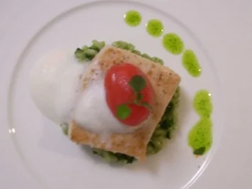 Rezept: Schwertfisch an Mandelsoße auf Spinatrisotto Schwertfisch an Mandelsoße auf Spinatrisotto - Rezept