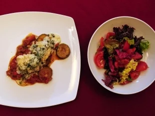 Rotbarschfilet auf Zucchinibett in Dillsoße (Ramona Leiß) - Rezept