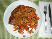 Steak mit Paprika-Champignons-Gemüse - Rezept