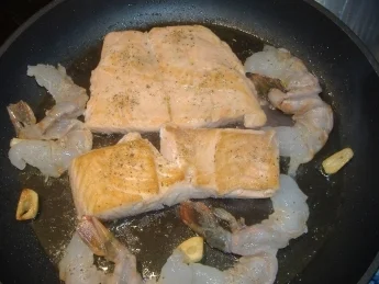 Risi e bisi con Salmon e Scampi - Rezept - Bild Nr. 4