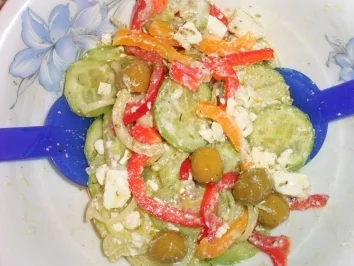 Rezept: Bauernsalat griechisch Bauernsalat griechisch - Rezept