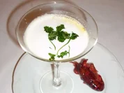 Scharfe Zitronengrassuppe mit Koriander und Flusskrebsschwänzen - Rezept