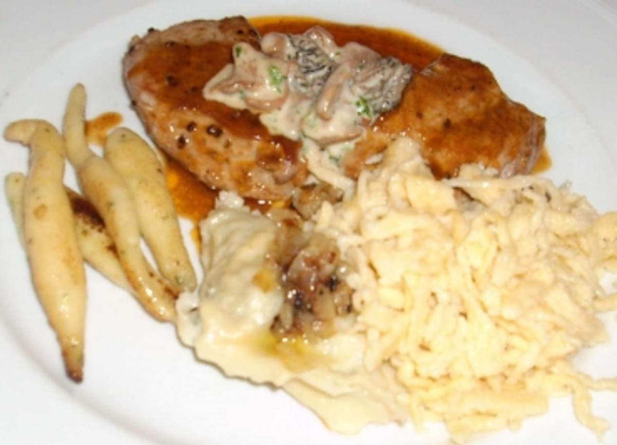 Bilder für Leibgericht – Schweinelendchen mit Pfifferlingsrahmsoße, Spätzle und Bubenspitzle - Rezept