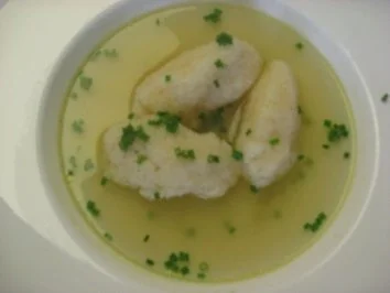 Rezept: Grießnockerlsuppe Bild Nr. 3 Grießnockerlsuppe - Rezept - Bild Nr. 3