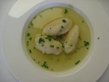 Rezept: Grießnockerlsuppe Grießnockerlsuppe - Rezept