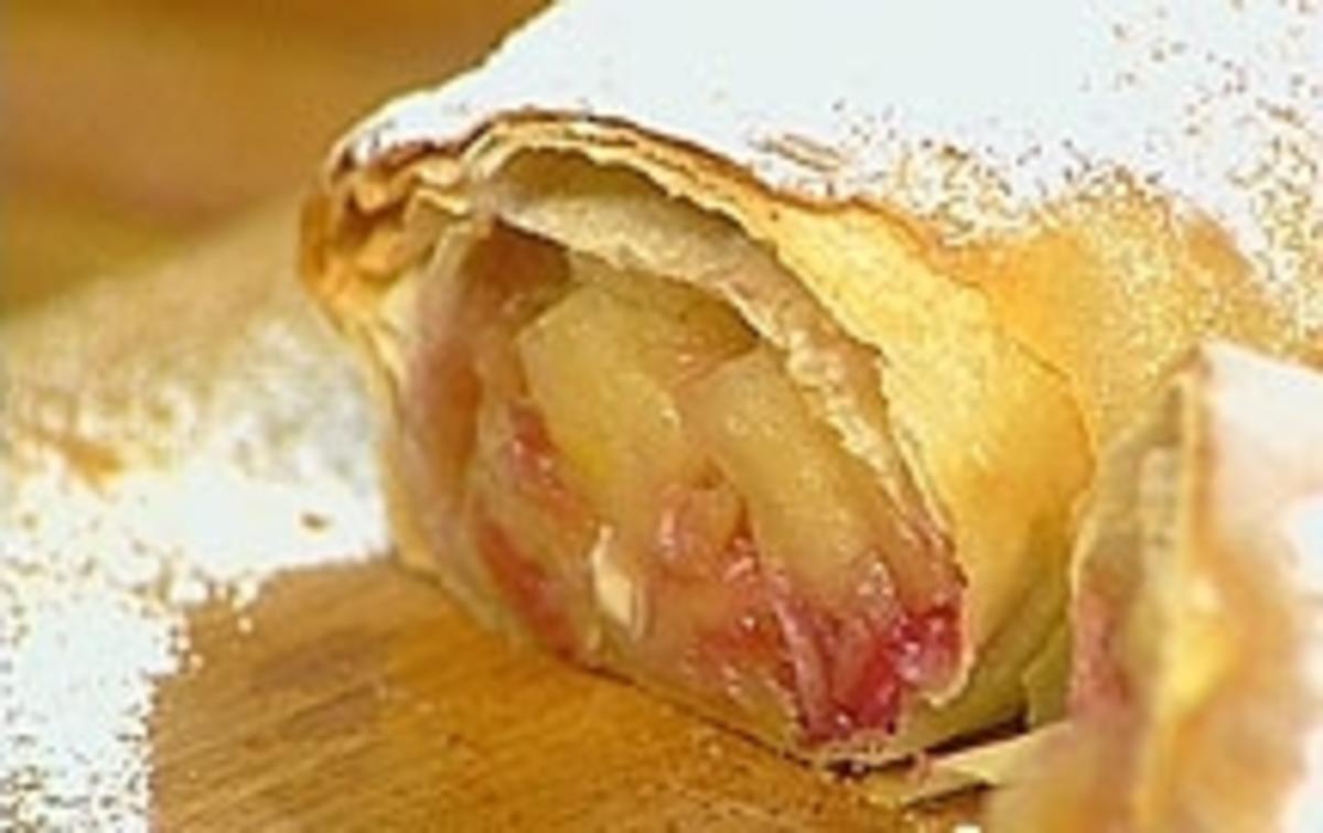 Bilder für Apfel-Brombeer-Strudel - Rezept