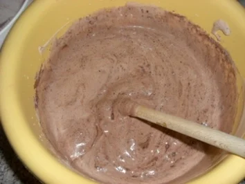 Waldfrucht KakaoBiskuit-Torte - Rezept