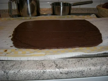 Waldfrucht KakaoBiskuit-Torte - Rezept