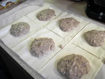 Mehlspeisen: Nuss-Schoko Tascherl - Rezept