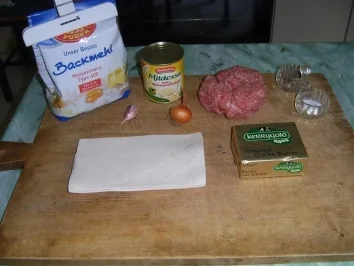 Pirog mit Hackleisch-Sauerkrautfüllung - Rezept