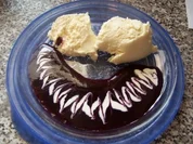 Marzipan-Jogurt-Quark-Mousse mit Heidelbeersosse - Rezept