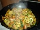 Zucchini- Pfanne mit Fleichklöschen - Rezept