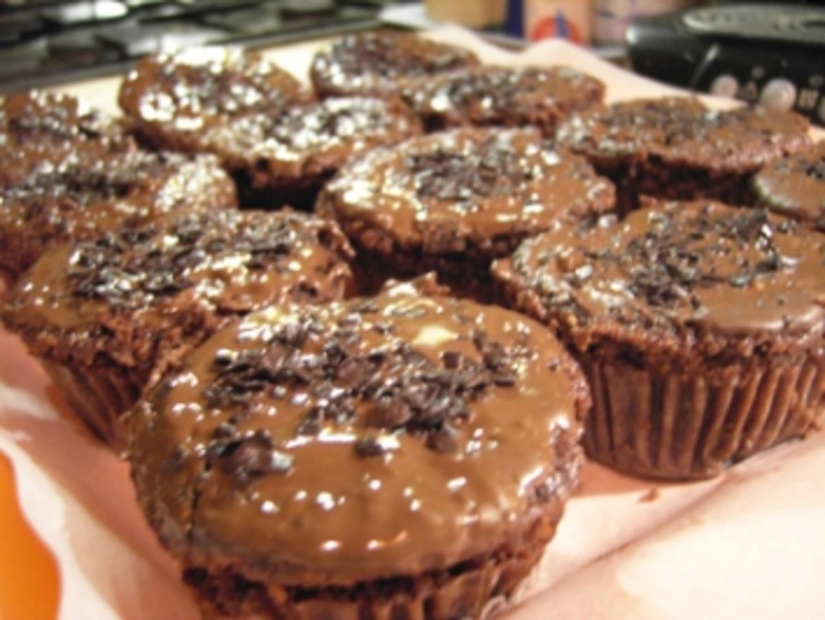 Muffins: Schnelle saftige Schokomuffins - Rezept