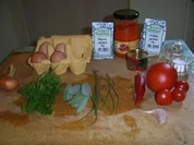 Rote Kräuterrühreier mit Bratkartoffeln - Rezept