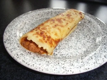 Pfannkuchen mit Hackfleischfüllung - Rezept