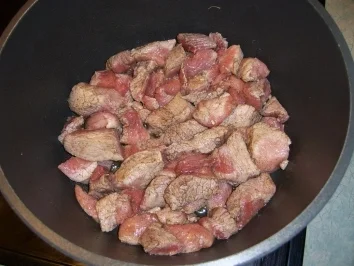 Rezept: Petermann's Szegediner Gulasch Bild Nr. 3 Petermann's Szegediner Gulasch - Rezept - Bild Nr. 3