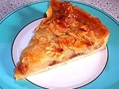 Rezept: Apfelkuchen mit Bienenstichdecke Apfelkuchen mit Bienenstichdecke - Rezept