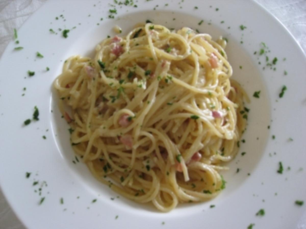 Spaghetti Alla Carbonara Rezept Mit Bild Kochbar De