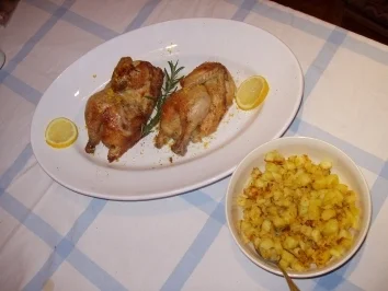 Rezept: Griechisches Zitronenhähnchen mit Bratkartoffeln Griechisches Zitronenhähnchen mit Bratkartoffeln - Rezept