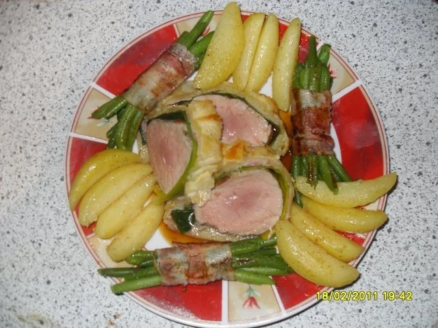 Schweinefilet im Blätterteig (mit Sauce Robert) - Rezept