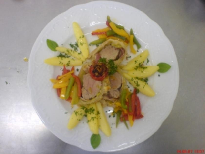Schweinefilet im Blätterteig mit Sauce Robert - von Skaikru