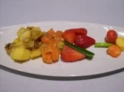 Gemischte Früchte mit Chili und buntem Pfeffer - Rezept