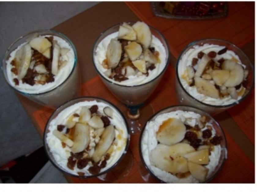 Bananen-Joghurt-Quark mit Nüssen - Rezept - kochbar.de