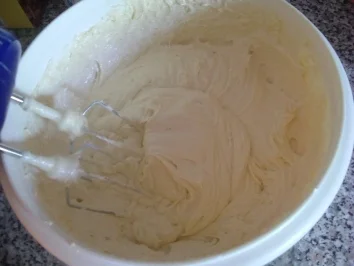 KUCHEN: KOKOSKUCHEN MIT KIRSCHEN - Rezept - Bild Nr. 3