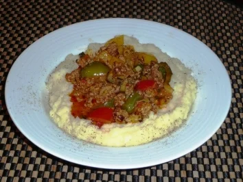 Rezept: Hackfleisch mit Paprikagemüse Hackfleisch mit Paprikagemüse - Rezept