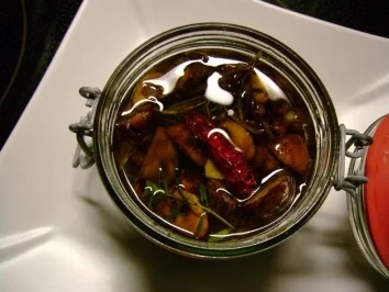 Rezept: Antipasto: Eingelegte Pilze in Balsamicomarinade Bild Nr. 3 Antipasto: Eingelegte Pilze in Balsamicomarinade - Rezept - Bild Nr. 3