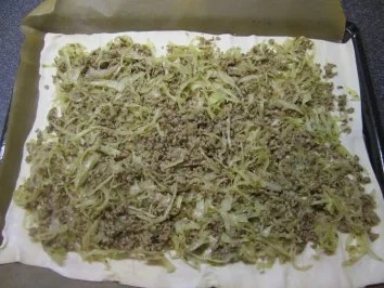 Rezept: Krautstrudel Bild Nr. 3 Krautstrudel - Rezept - Bild Nr. 3