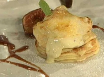 Honigfeige an Crepetürmchen a la Baudrexel - Rezept