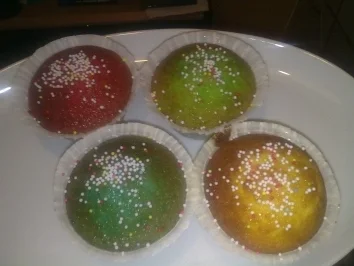 Rezept: Bunter Fantakuchen für den Kindergeburtstag (Blechkuchen/Muffins) Bild Nr. 14 Bunter Fantakuchen für den Kindergeburtstag (Blechkuchen/Muffins) - Rezept - Bild Nr. 14
