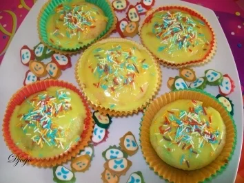 Rezept: Bunter Fantakuchen für den Kindergeburtstag (Blechkuchen/Muffins) Bild Nr. 2 Bunter Fantakuchen für den Kindergeburtstag (Blechkuchen/Muffins) - Rezept - Bild Nr. 2