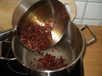 Rosenkohlstreifen in Speck-Sahnesoße - Rezept - Bild Nr. 5