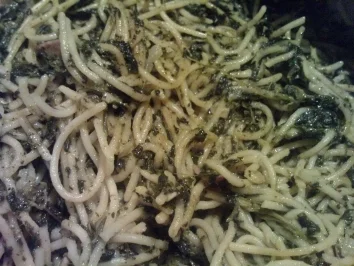 Spaghetti e Spinaci - Rezept