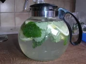 frischer Zitronenmelissetrunk - Rezept