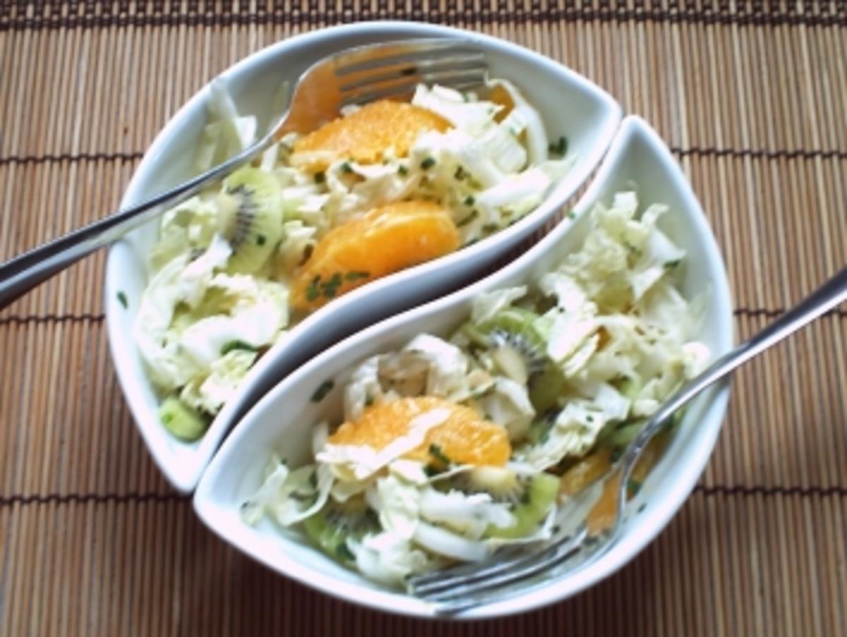 Chinakohl-Orangen-Kiwi-Salat - Rezept