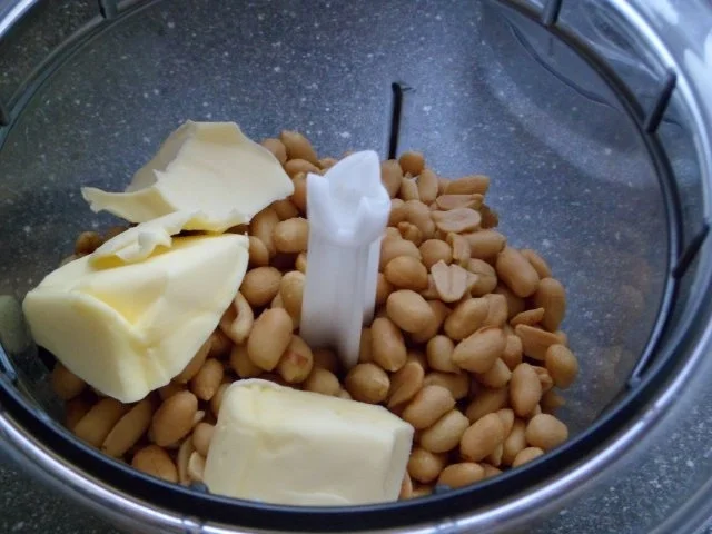 Rezept: Erdnussbutter - selbsgemacht Bild Nr. 3 Erdnussbutter - selbsgemacht - Rezept - Bild Nr. 3