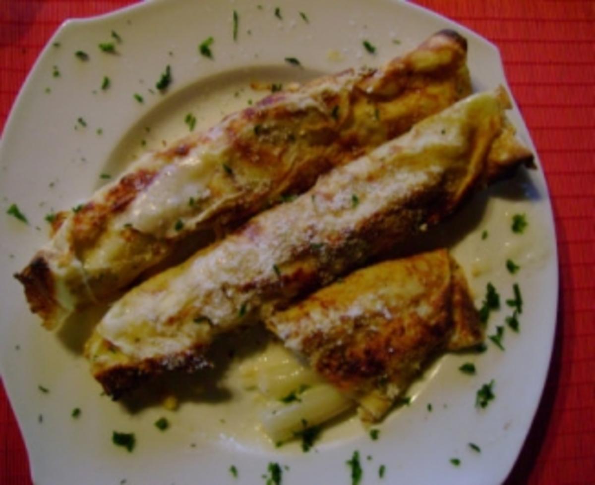 Bilder für Spargel: Gefüllte Spargelcrepes - Rezept