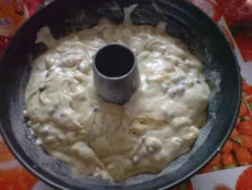 Rezept: Heidelbeer-Joghurt-Gugelhupf Bild Nr. 13 Heidelbeer-Joghurt-Gugelhupf - Rezept - Bild Nr. 13